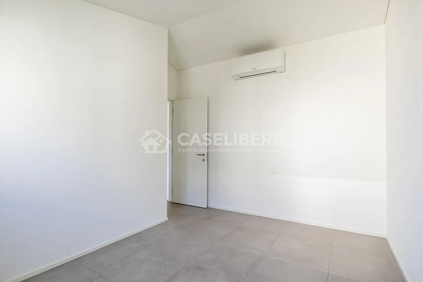 4.5-ZIMMER MAISONETTE MIT GARTEN IN CUREGLIA - Foto 18 von 24