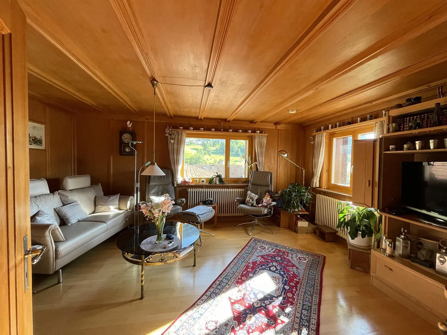 Trin Digg - Maison individuelle de 6,5 pièces avec écurie/garage et terrain de jardin (terrain à bâtir) - Photo 2 sur 6
