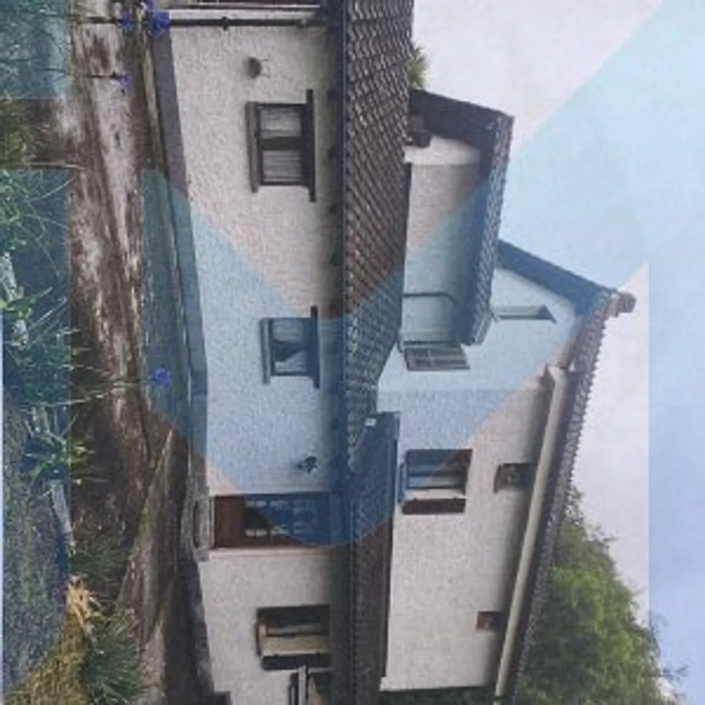 1.068 m² DI PROPRIETÀ, 872 m² DI GIARDINO: CASA INDIPENDENTE CON 4 CAMERE DA LETTO - Foto 2 di 7