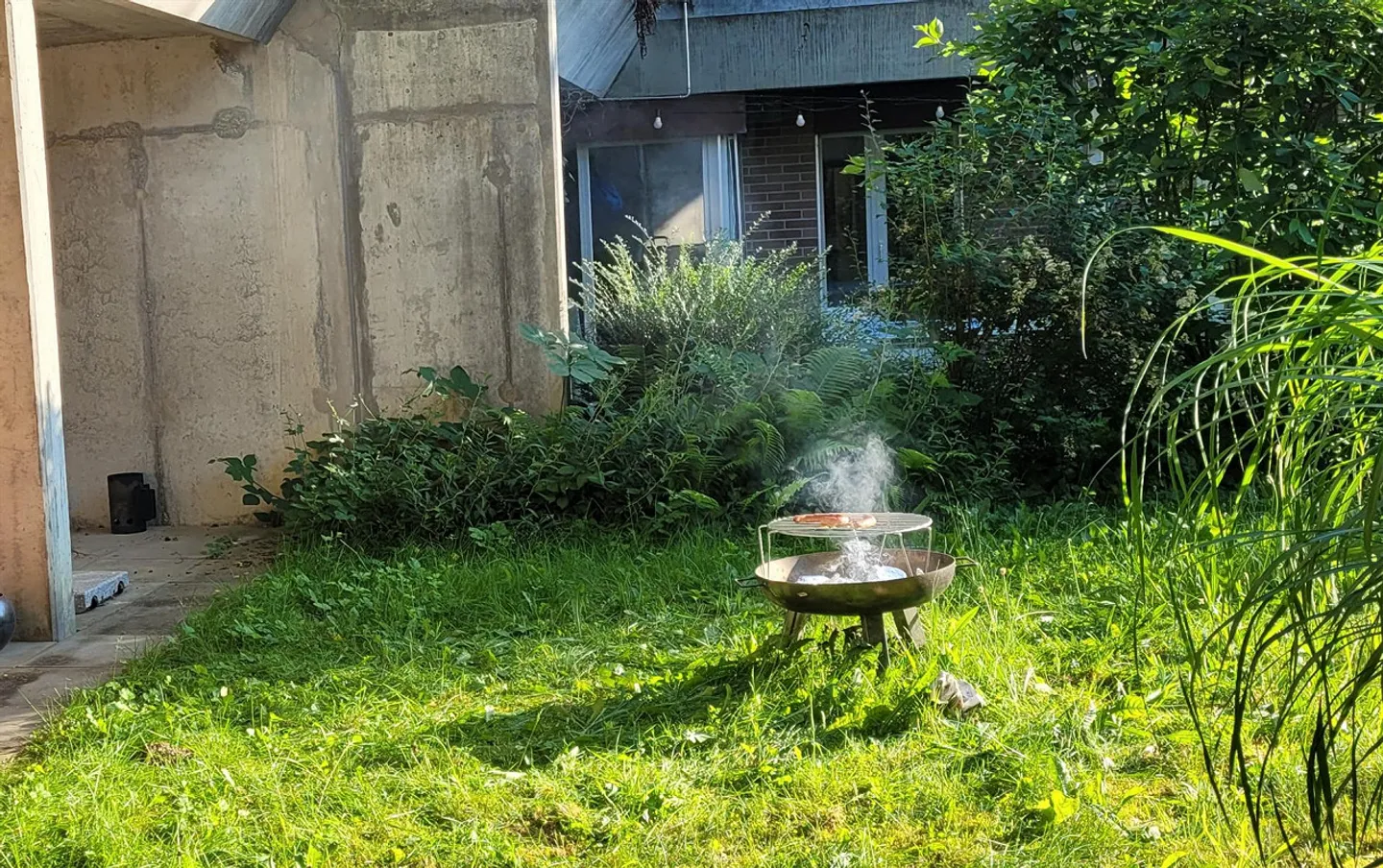 Ground-floor apartment with garden in a quiet location - Photo 1 of 11