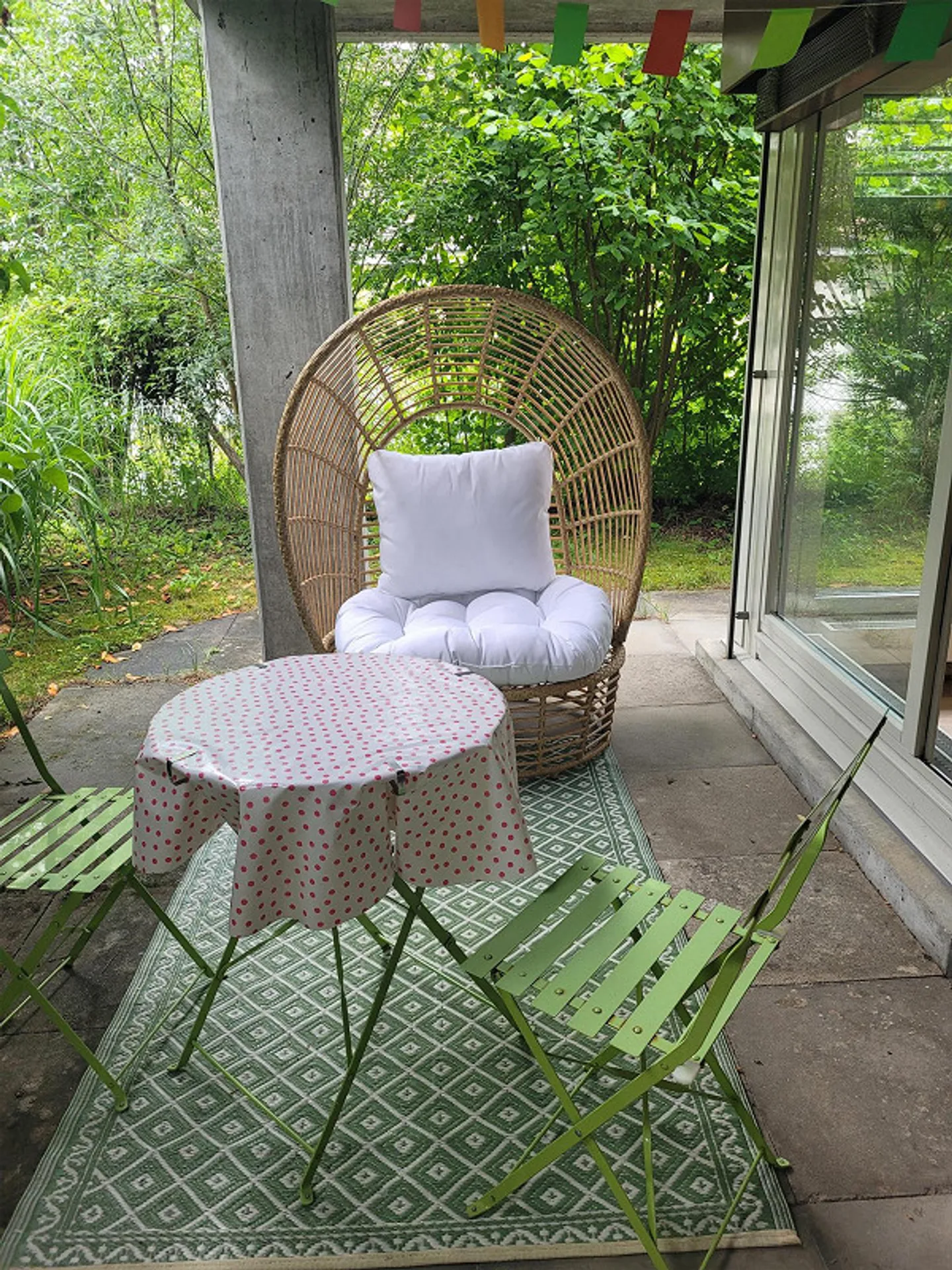 Ground-floor apartment with garden in a quiet location - Photo 4 of 11