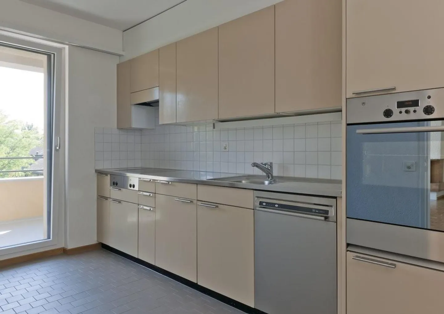 Lebensraum zum Spielen und Verweilen - Foto 3 von 7