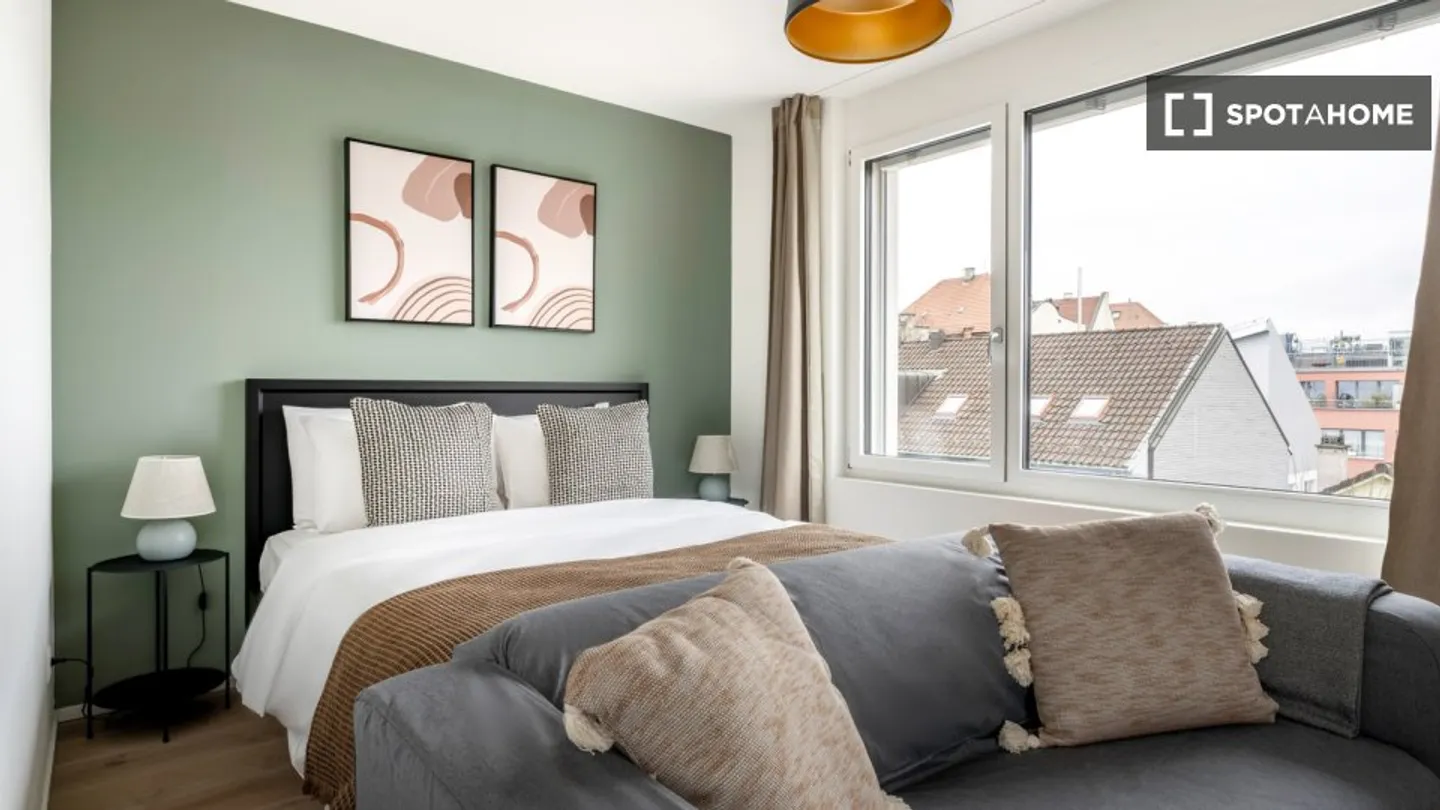 Discover, visit, and rent your new home online with full confidence. - Photo 10 of 16