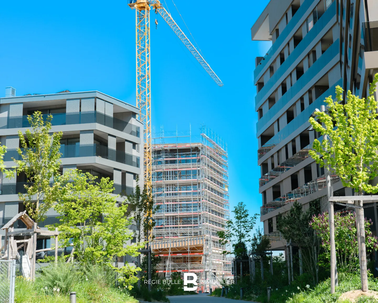 Modernes Eco-Quartier Apartment - Foto 1 von 8