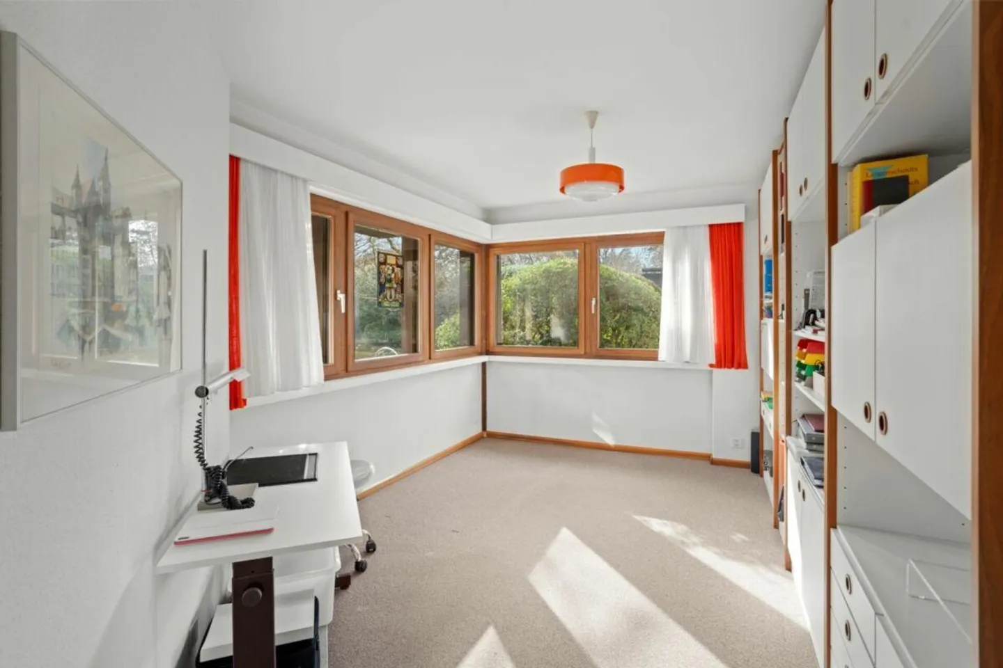 Detached villa on spacious property - Photo 5 of 19