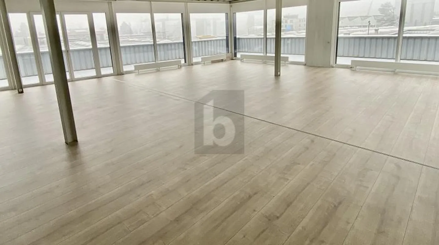 LOFT OFFICE IN PRIME LOCATION WITH TERRACE - Photo 2 of 6