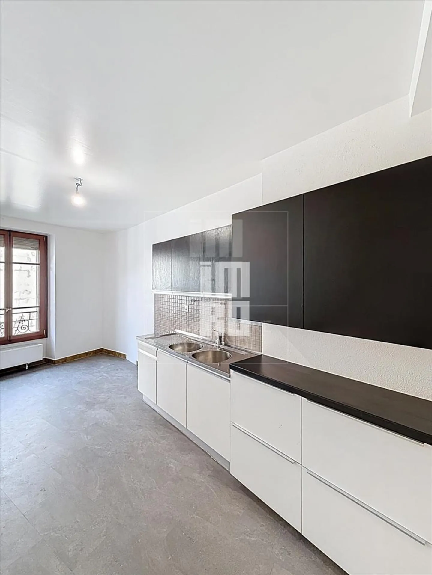 4-room apartment - Photo 3 of 7