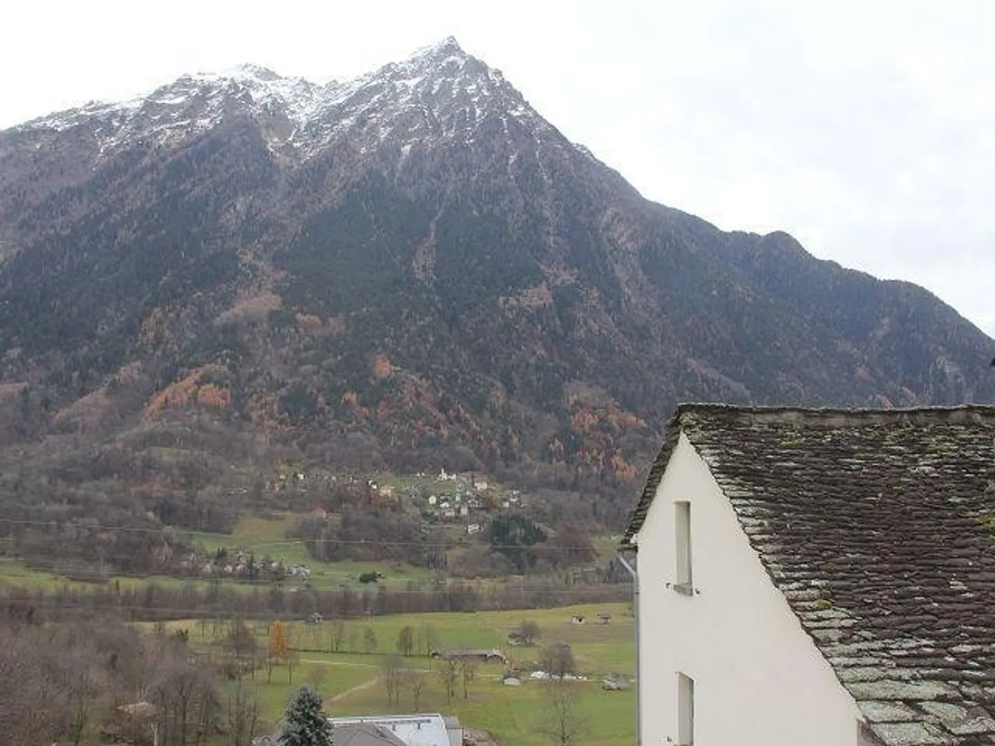 «grosses Dorfhaus mit Garten / grande casa nel nucleo con giardino» - Foto 22 di 25