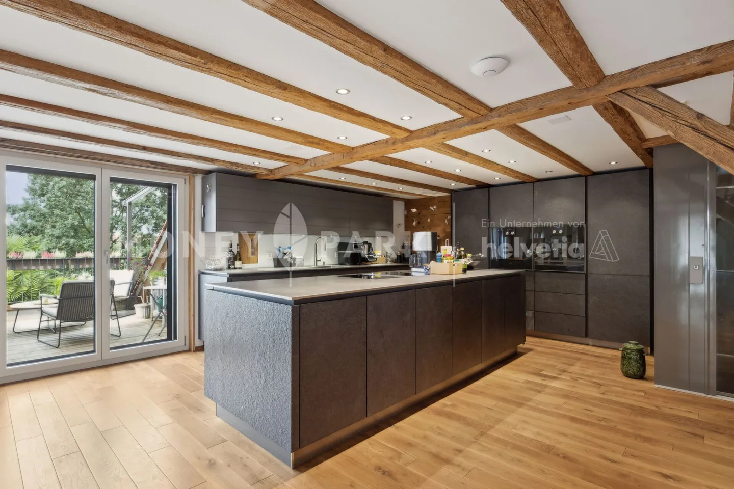 Casa storica con un tocco moderno - in doppio - Foto 3 di 25
