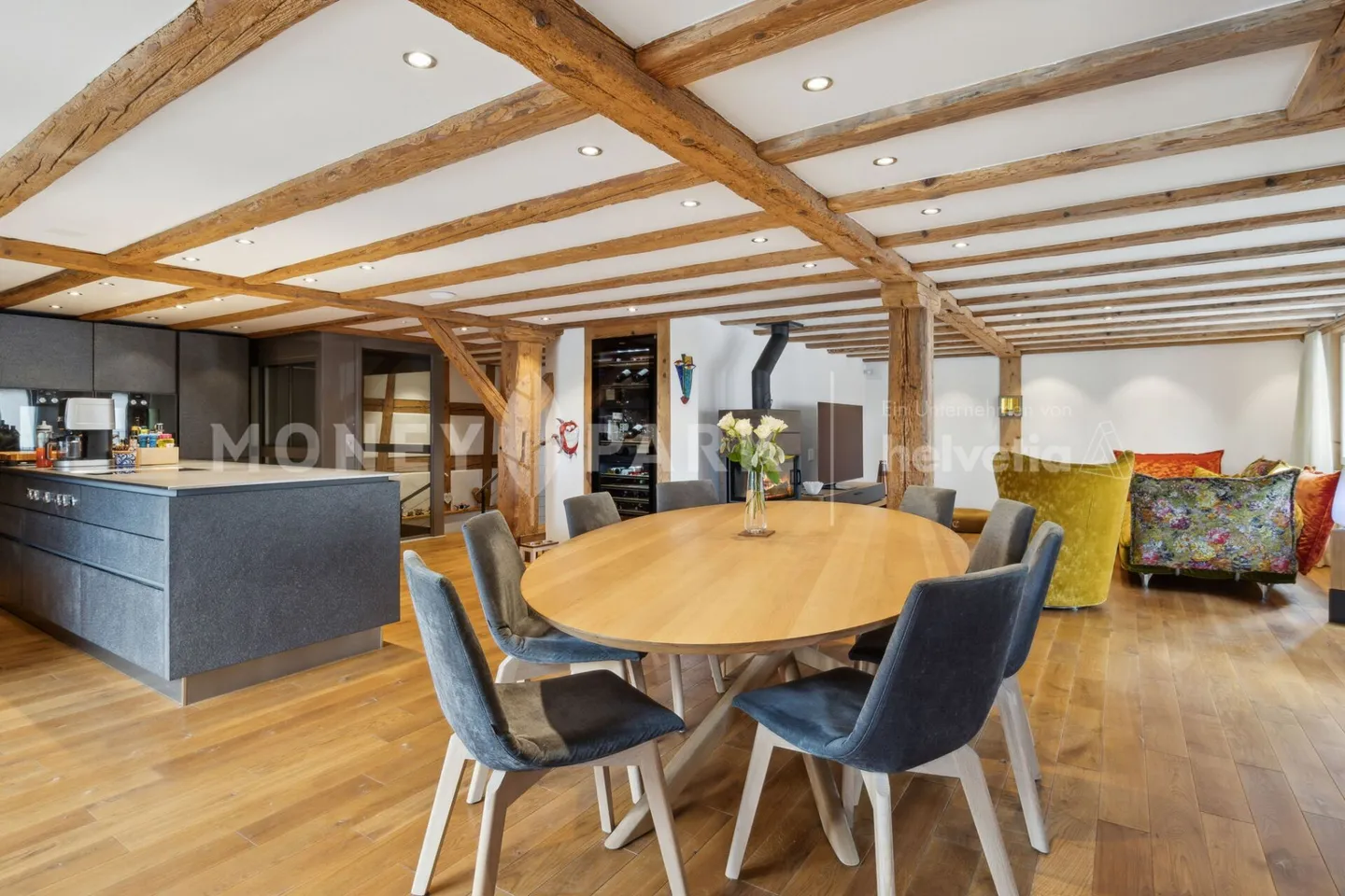 Casa storica con un tocco moderno - in doppio - Foto 4 di 25