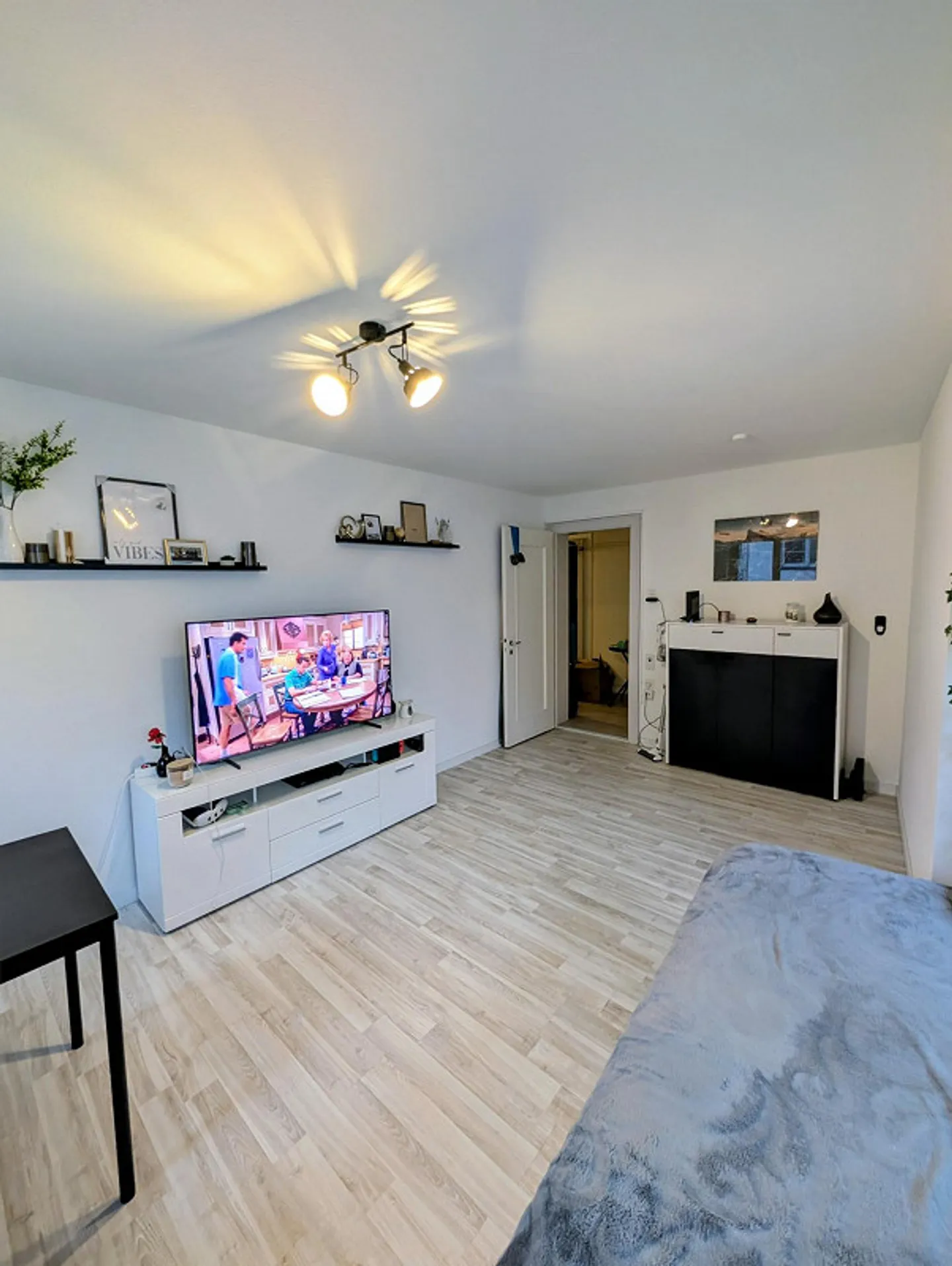 Charmante appartement 2 pièces avec vue sur le lac à Rorschach - Photo 3 sur 13