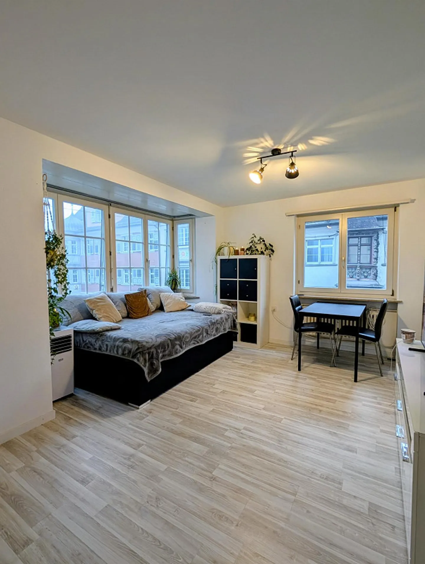 Charmante appartement 2 pièces avec vue sur le lac à Rorschach - Photo 2 sur 13