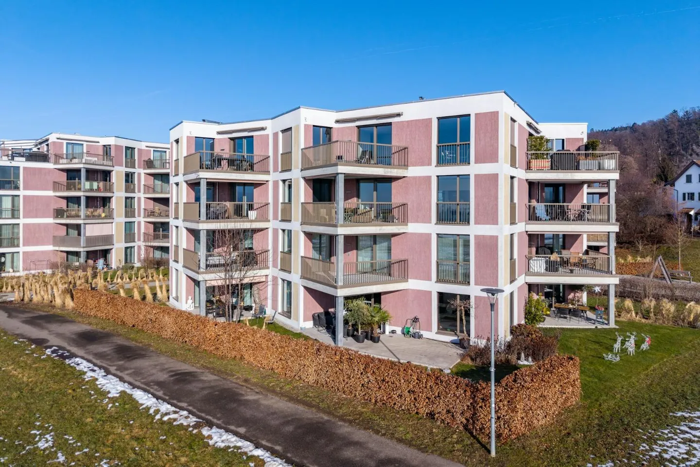 Vivere moderno nel verde - Appartamento di 2,5 stanze a Wetzikon - Foto 1 di 13