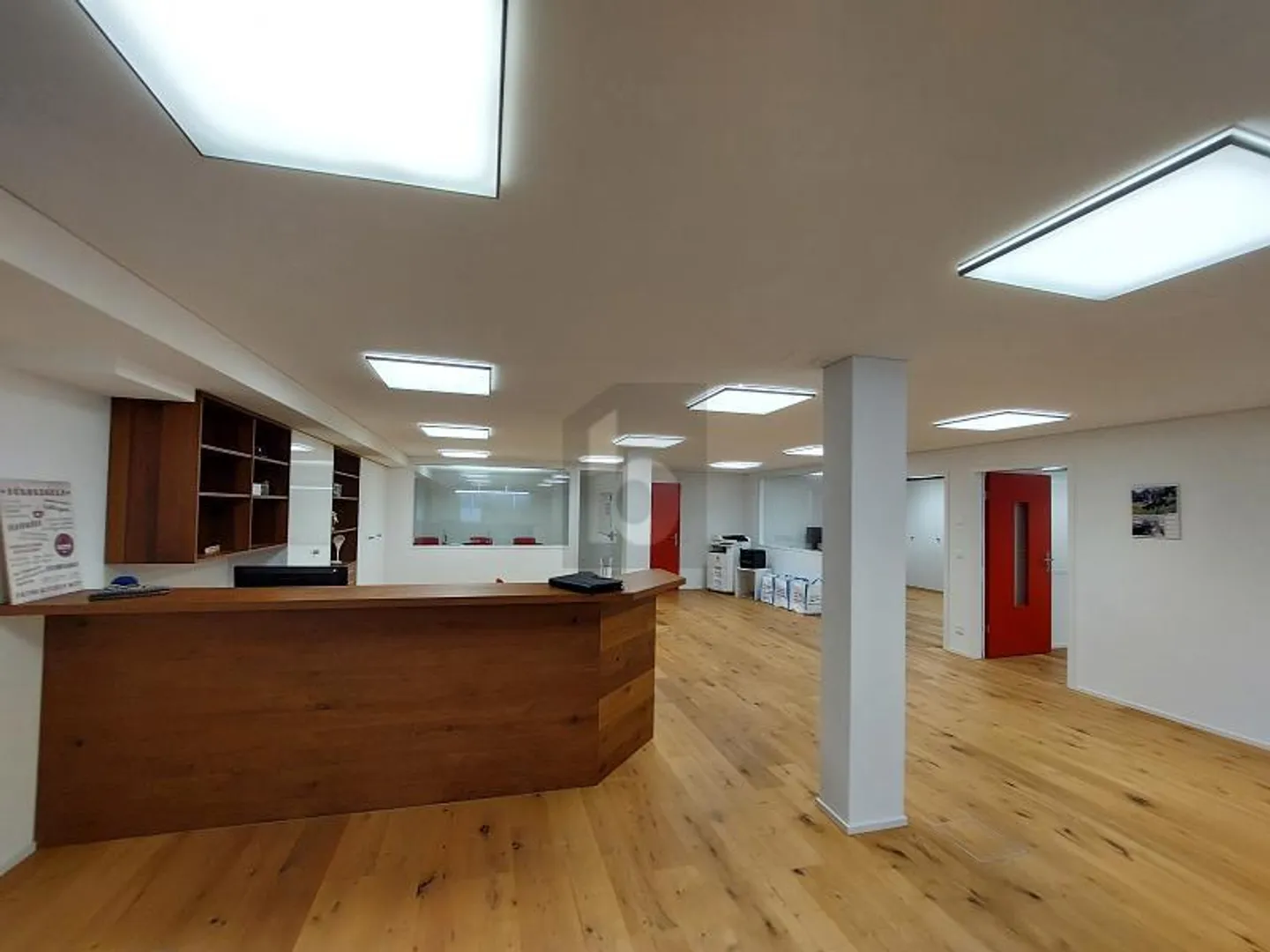 OFFICE SPACES WITH FLEXIBLE USE · FURNISHED - Photo 2 of 6