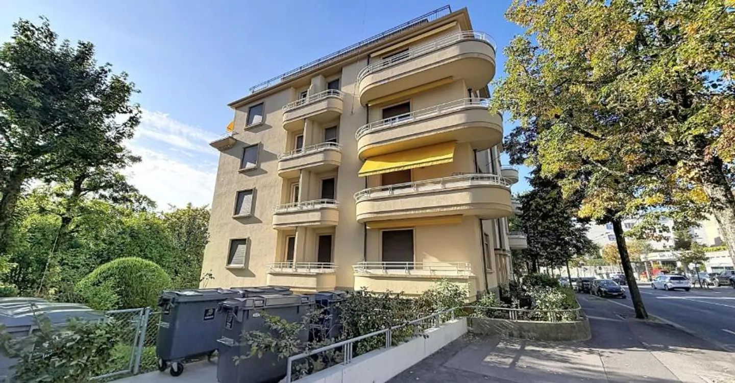 Large studio available in the heights of Lausanne - Photo 7 of 8