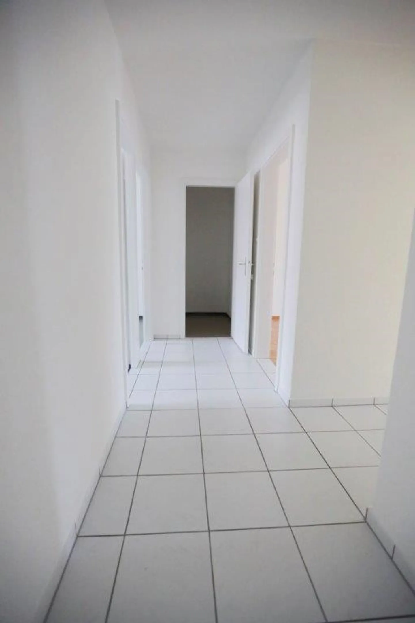 Appartement 4.5 pièces au 1er étage - Photo 3 sur 12