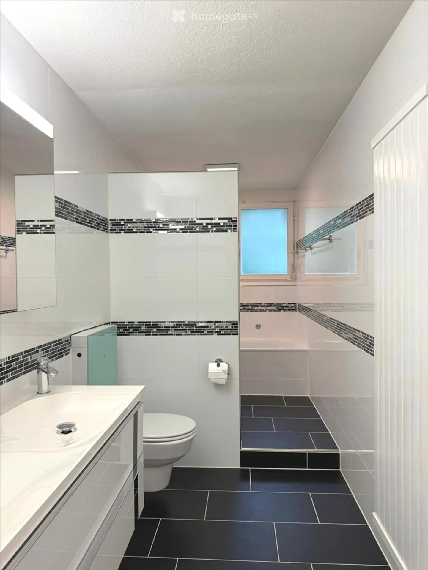 First-class 5.5-room terrace apartment in Wald, Canton ZH - Photo 8 of 13