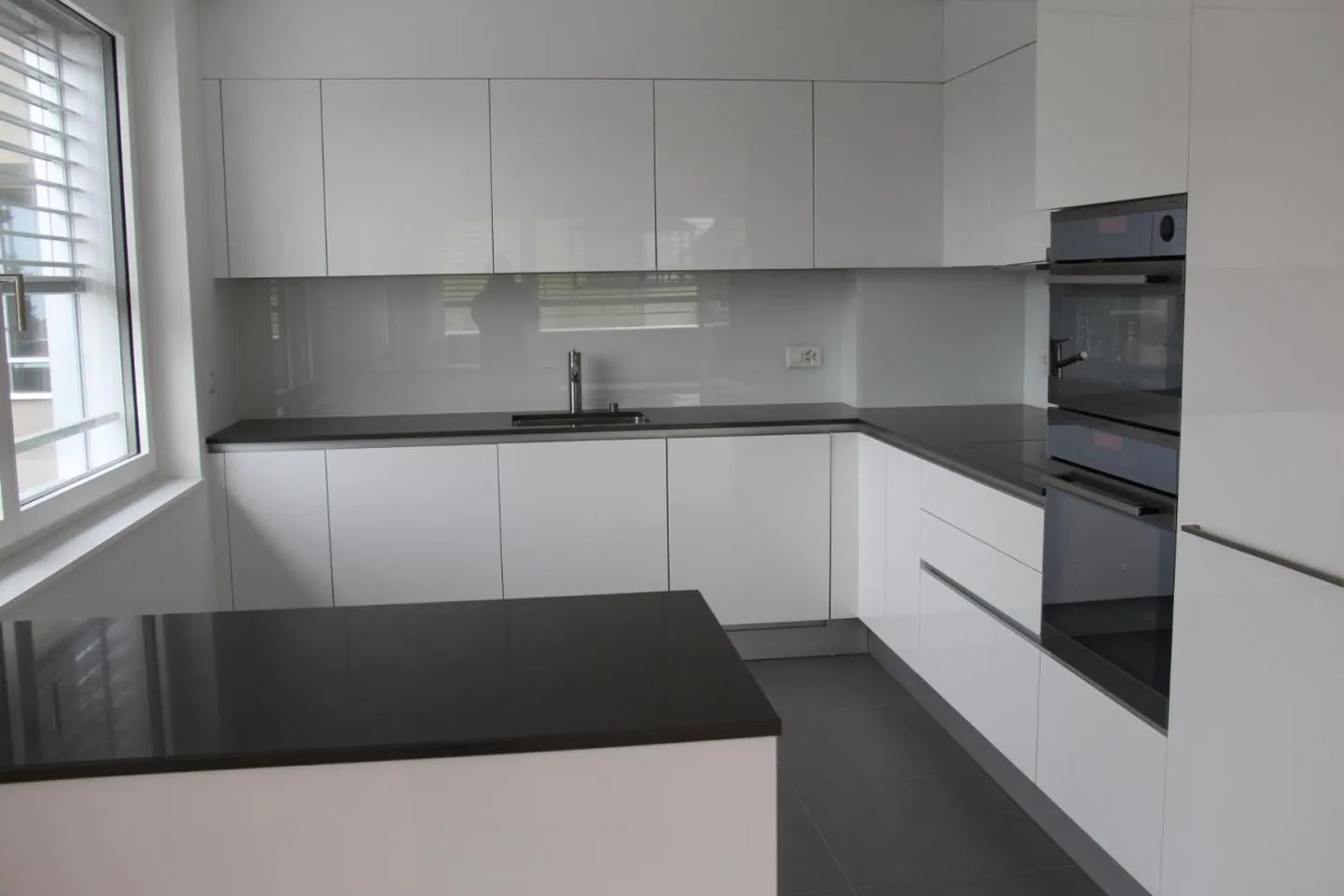 Geräumige Wohnung in Pully - Foto 2 von 7