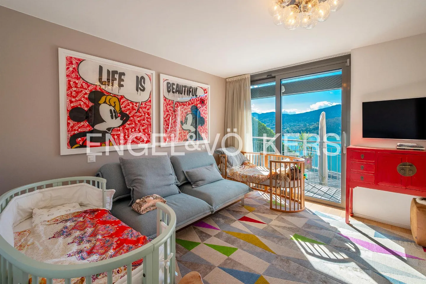 Il lusso discreto di una seconda casa a Collina d'Oro - Foto 10 di 13