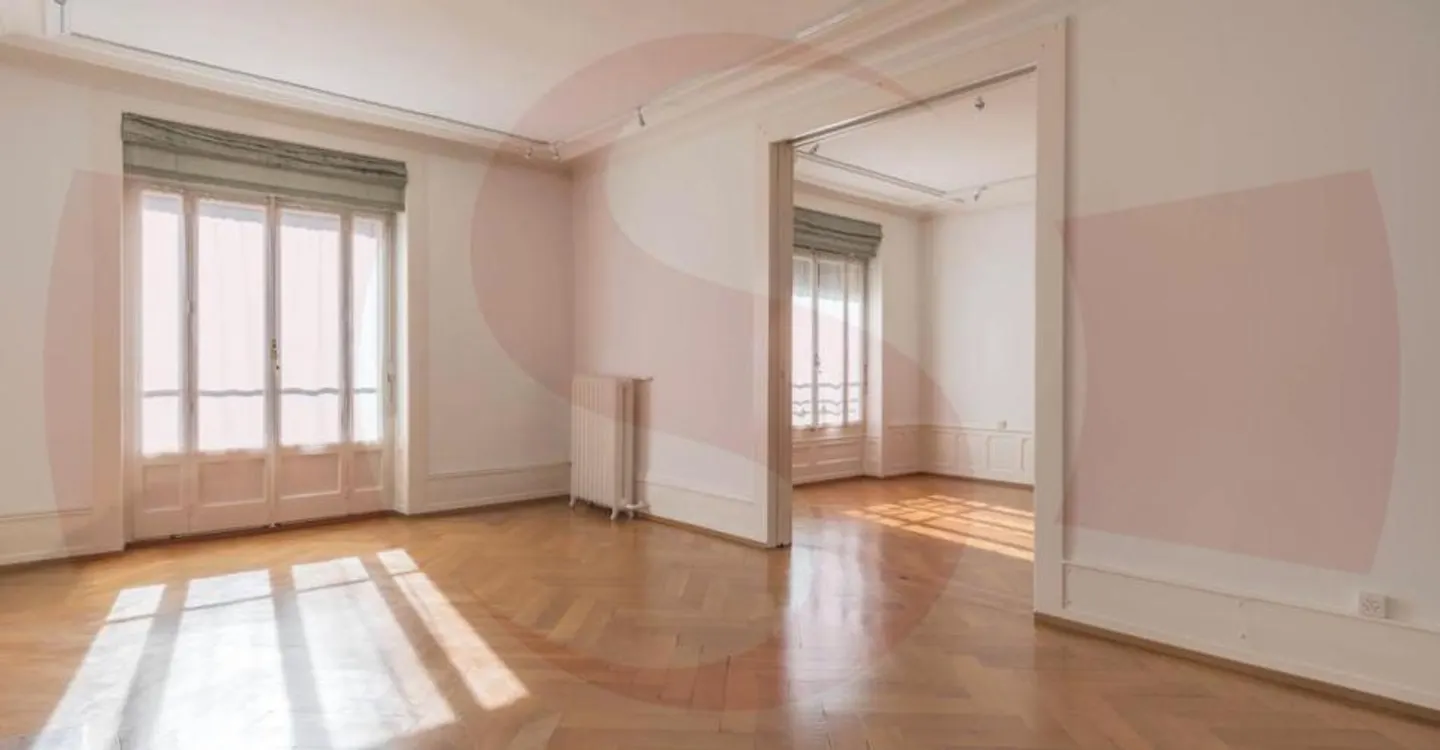 Superb 7-room apartment in an old building - Photo 4 of 10