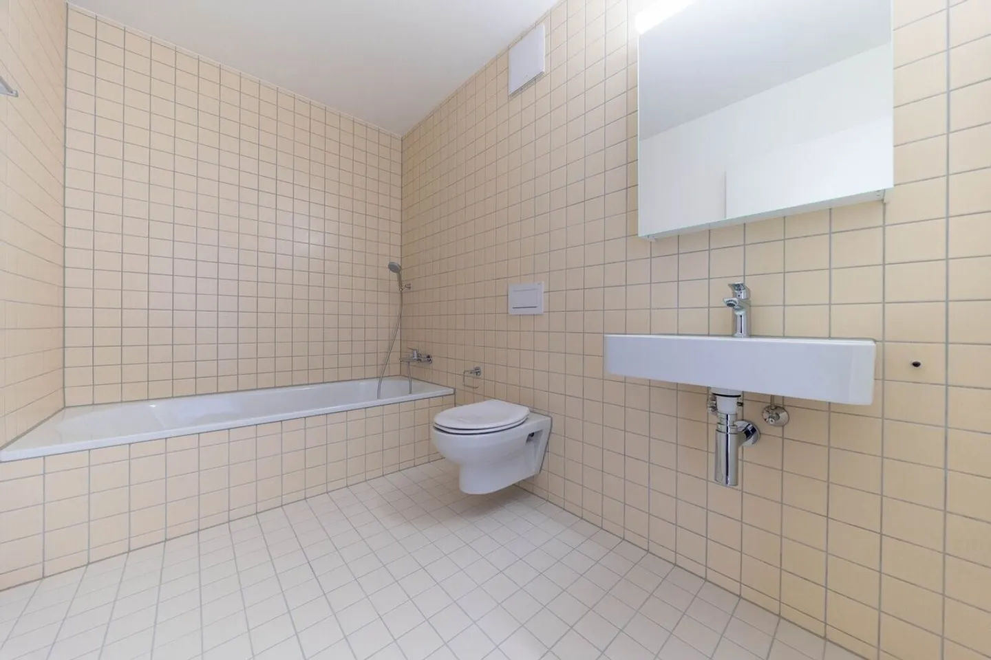 Apartment for rent - Photo 8 of 11