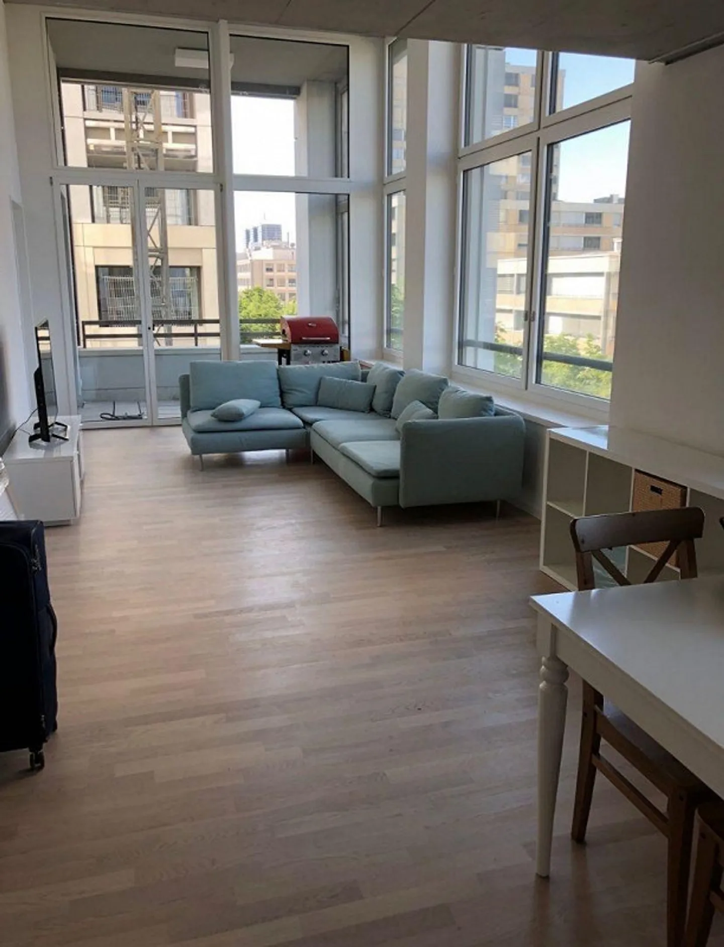 2.5 Room Apartment in Zurich Altstetten - Photo 1 of 2