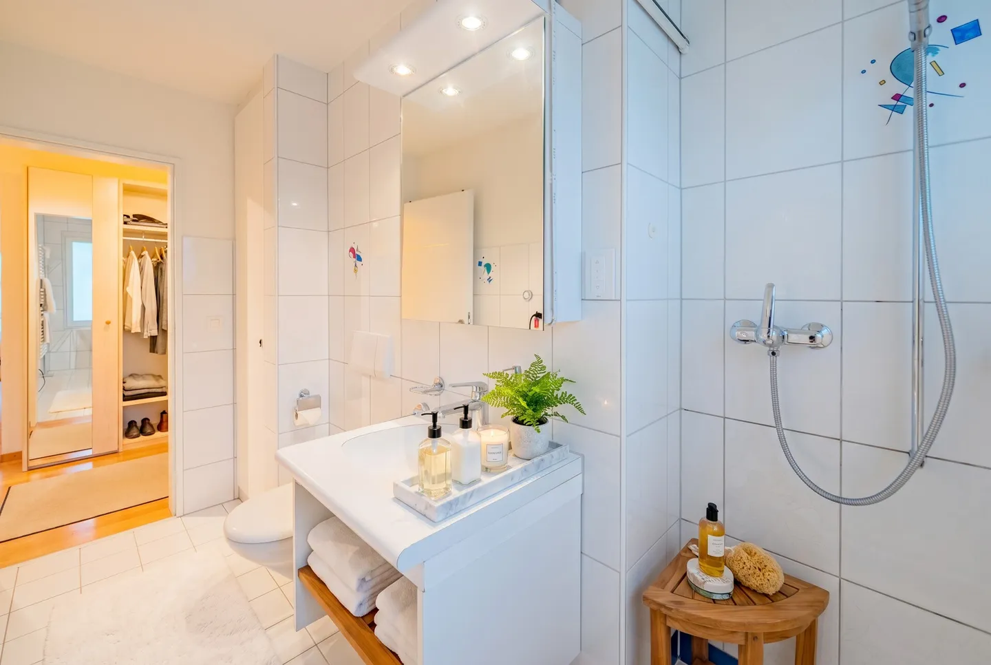 Dreamlike 5.5-room maisonette apartment with fully developed hobby room - Photo 14 of 16