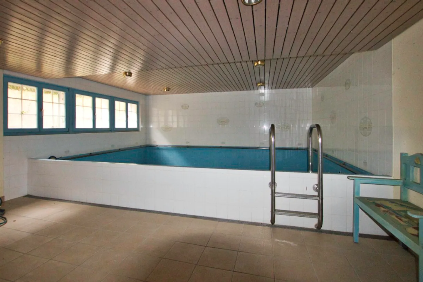 Luxury Villa with Wellness Space - Photo 13 of 15