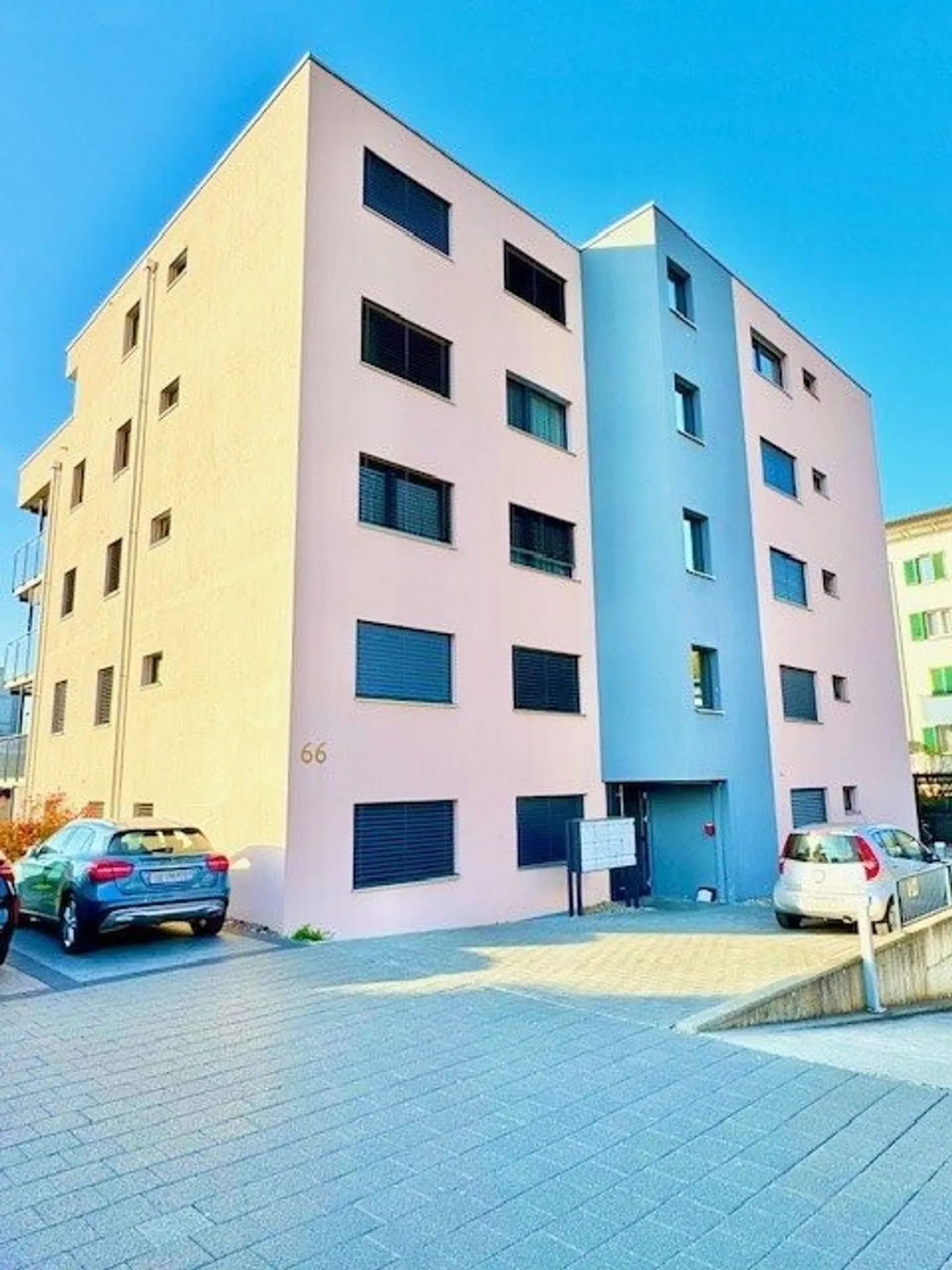 Moderne Wohlfühloase mit Aussicht - Foto 1 von 10