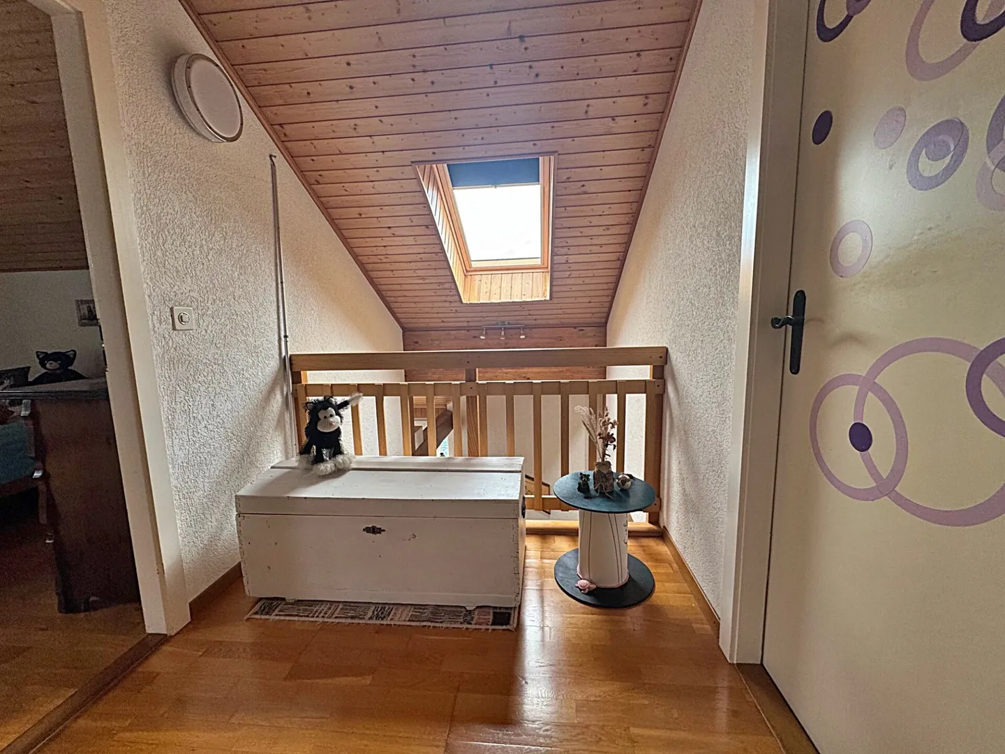 «Wunderschöne freistehende Villa mit großem Garten in einem Wohnviertel» - Foto 20 von 23