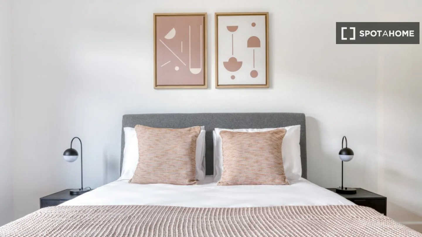 Découvrez, visitez et louez votre nouveau chez-vous en ligne en toute confiance. - Photo 7 sur 17