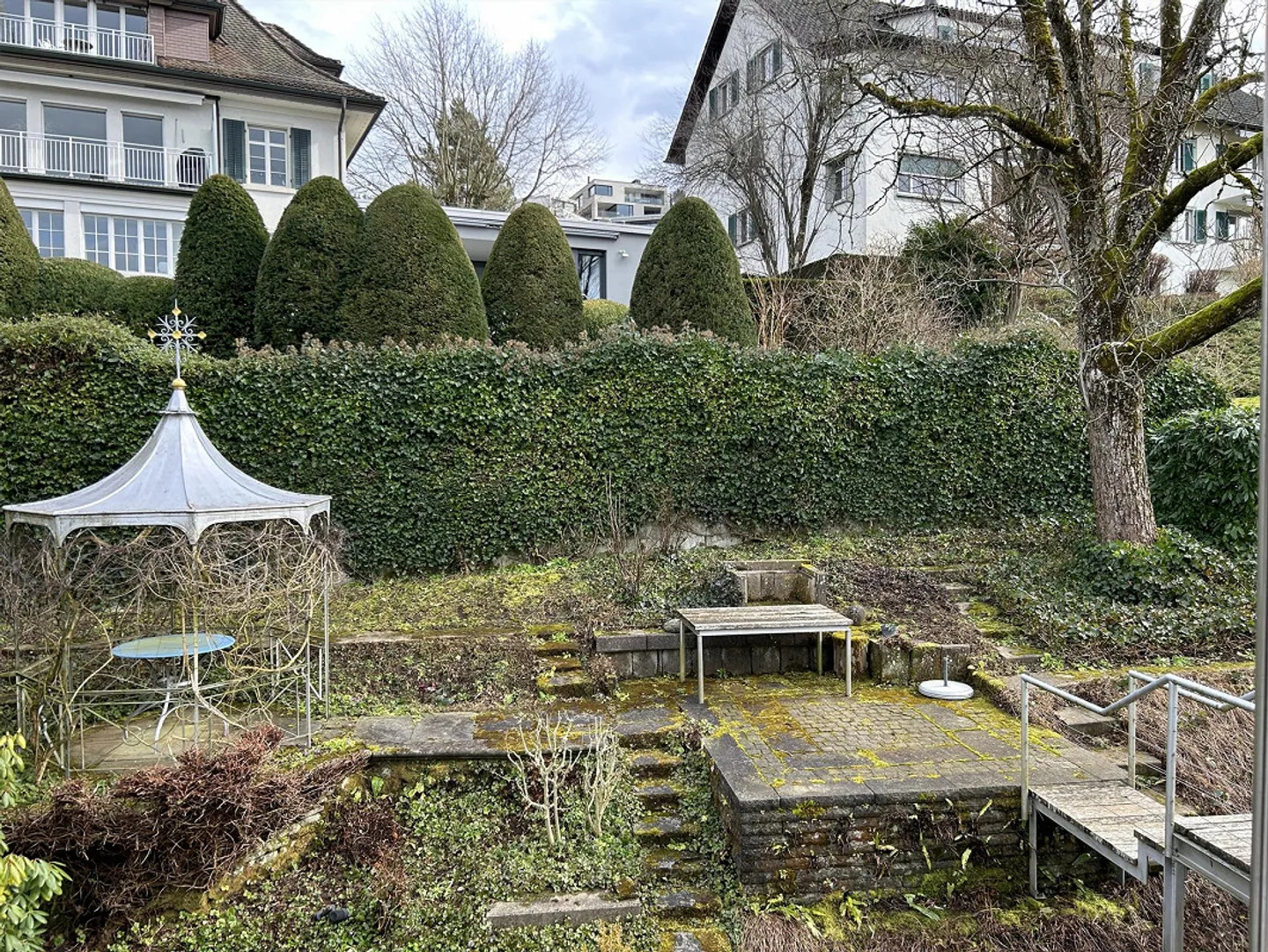 Appartamento attraente di 3,5 stanze con vista lago e giardino privato - Foto 6 di 6