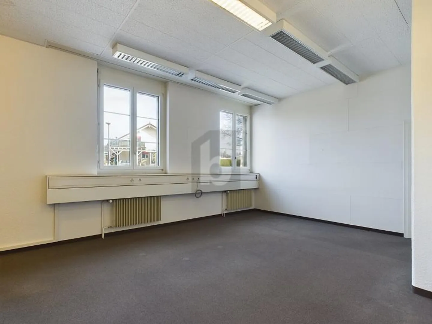 Vielseitig nutzbarer Arbeitsraum - Foto 1 von 6