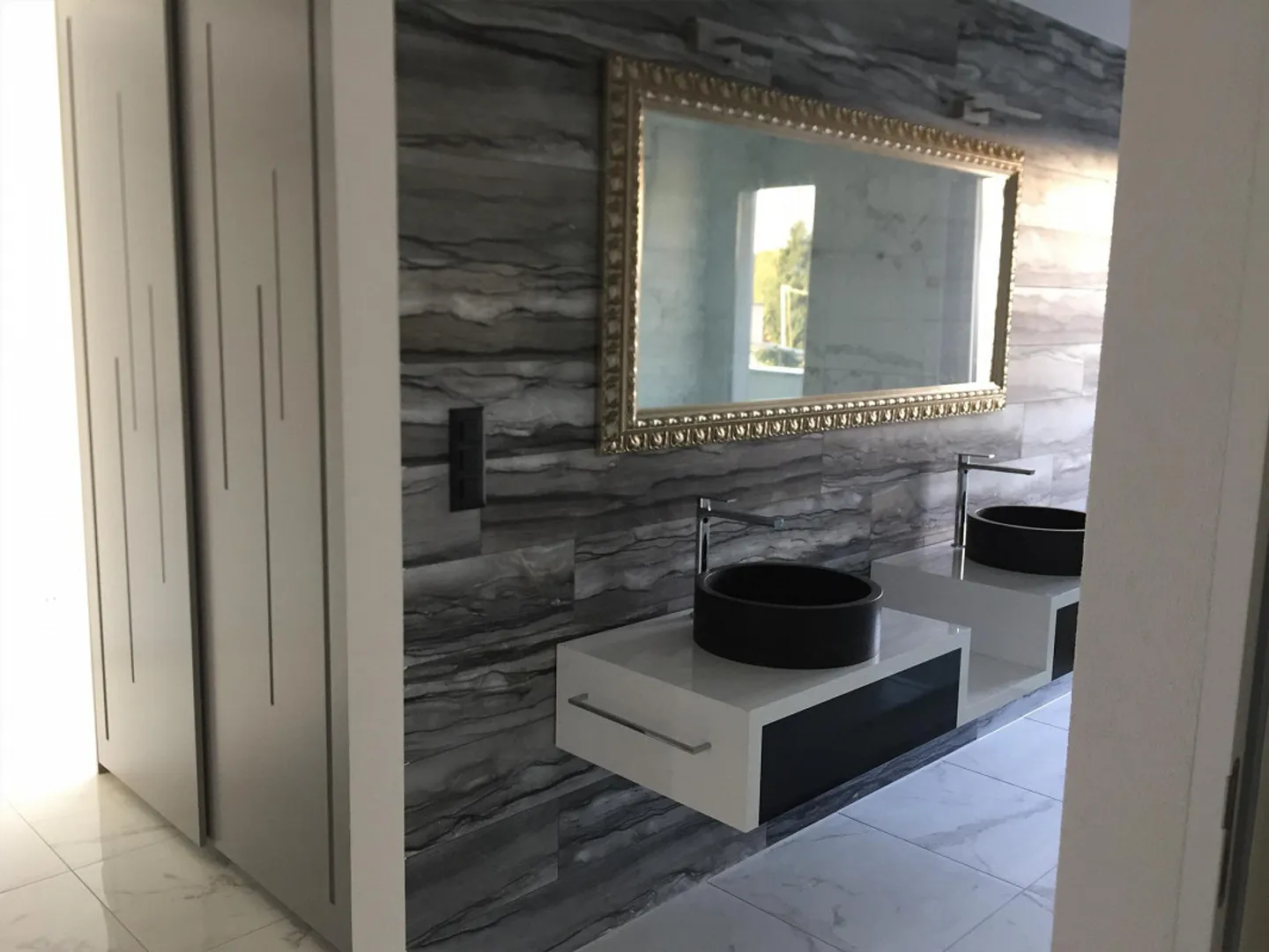 Luxuswohnung mit Seeblick - Foto 9 von 15