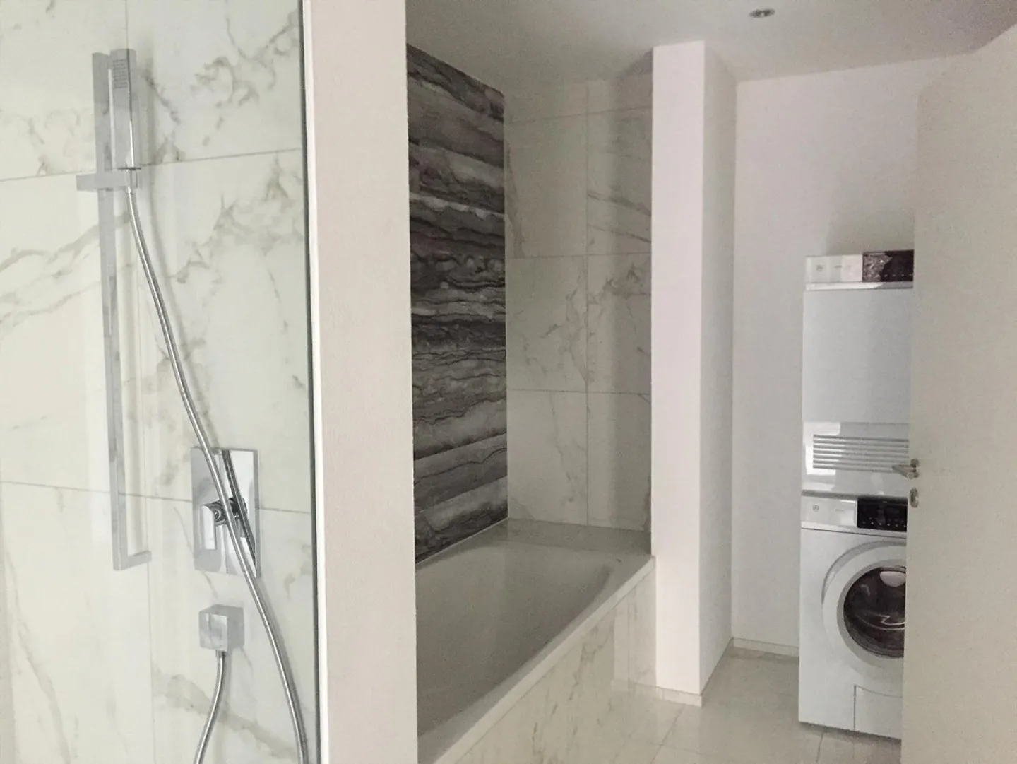 Luxuswohnung mit Seeblick - Foto 11 von 15