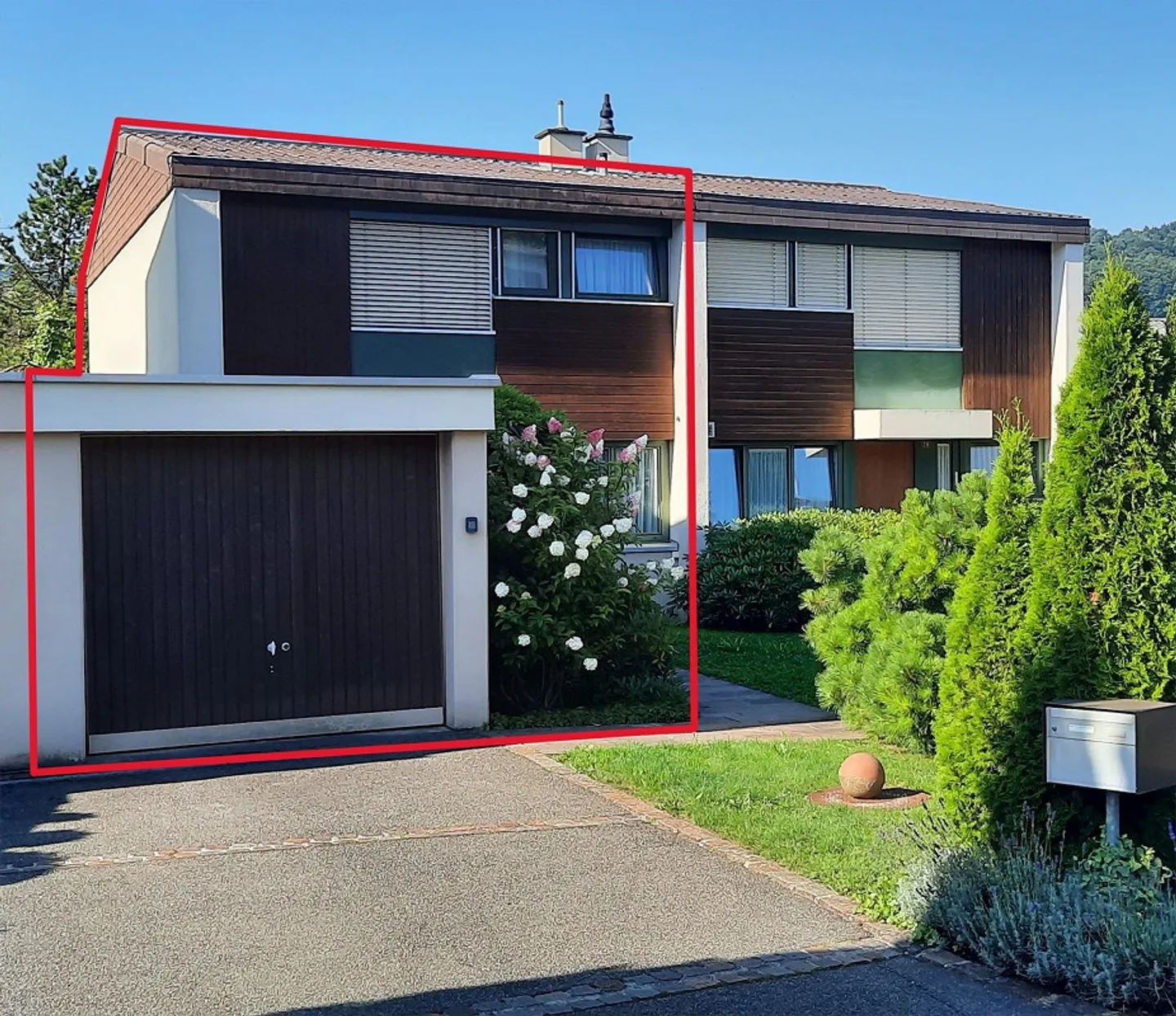 Maison individuelle de 4,5 pièces avec jardin bien entretenu - Photo 1 sur 12