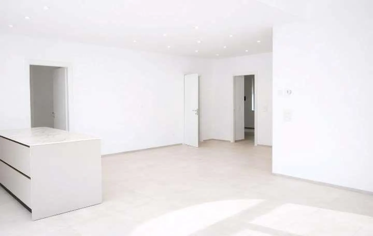 Figino - Elegant 3.5-room apartment with private garden and open view of the surrounding area - Photo 3 of 11