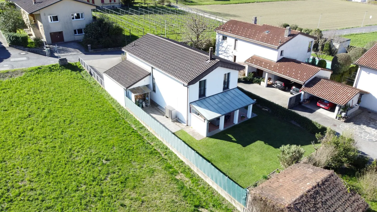 Villa esclusiva con grande giardino - Foto 14 di 15