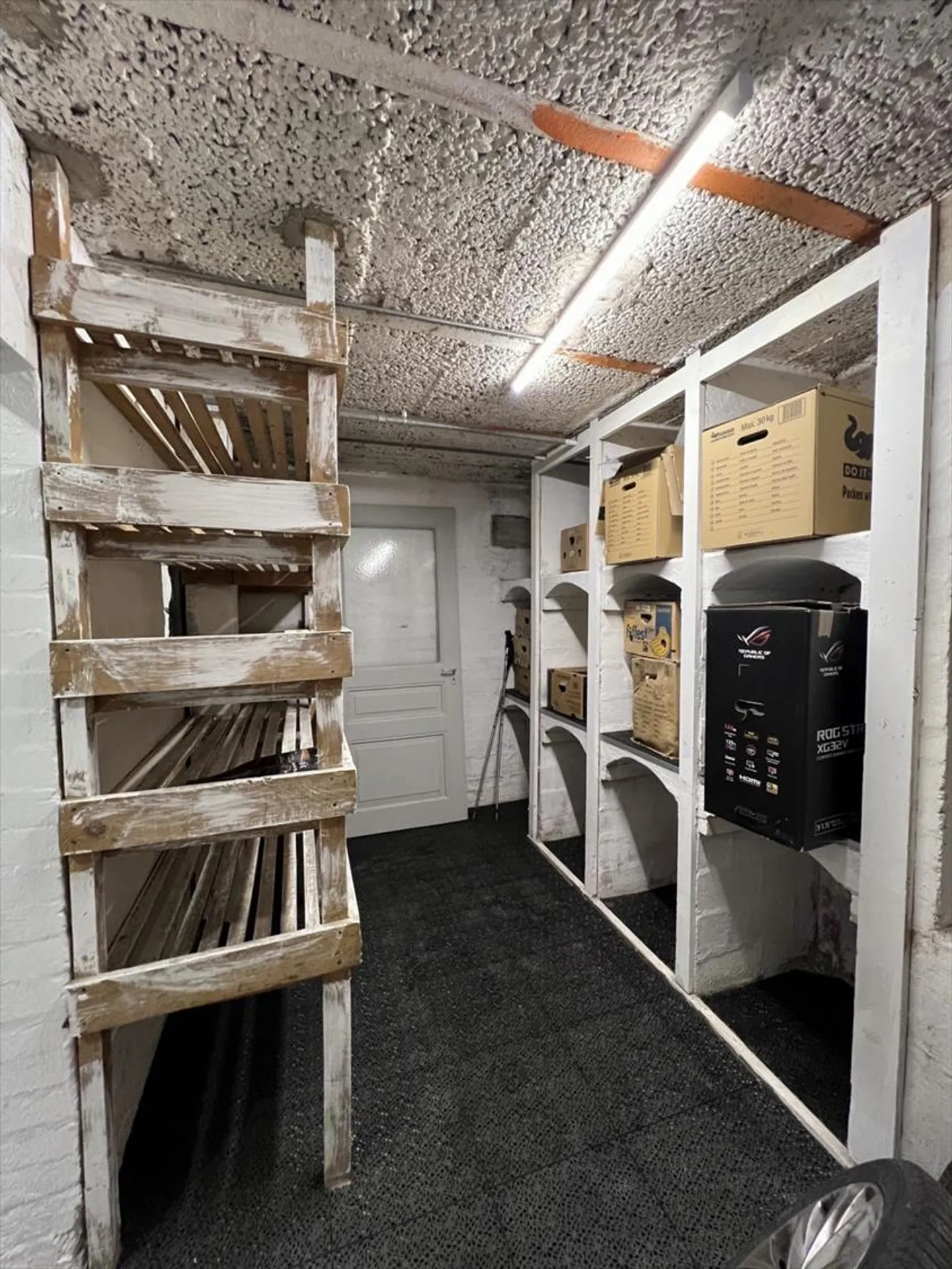 Cernier - Central location, green environment, beautiful unobstructed view - Photo 9 of 9