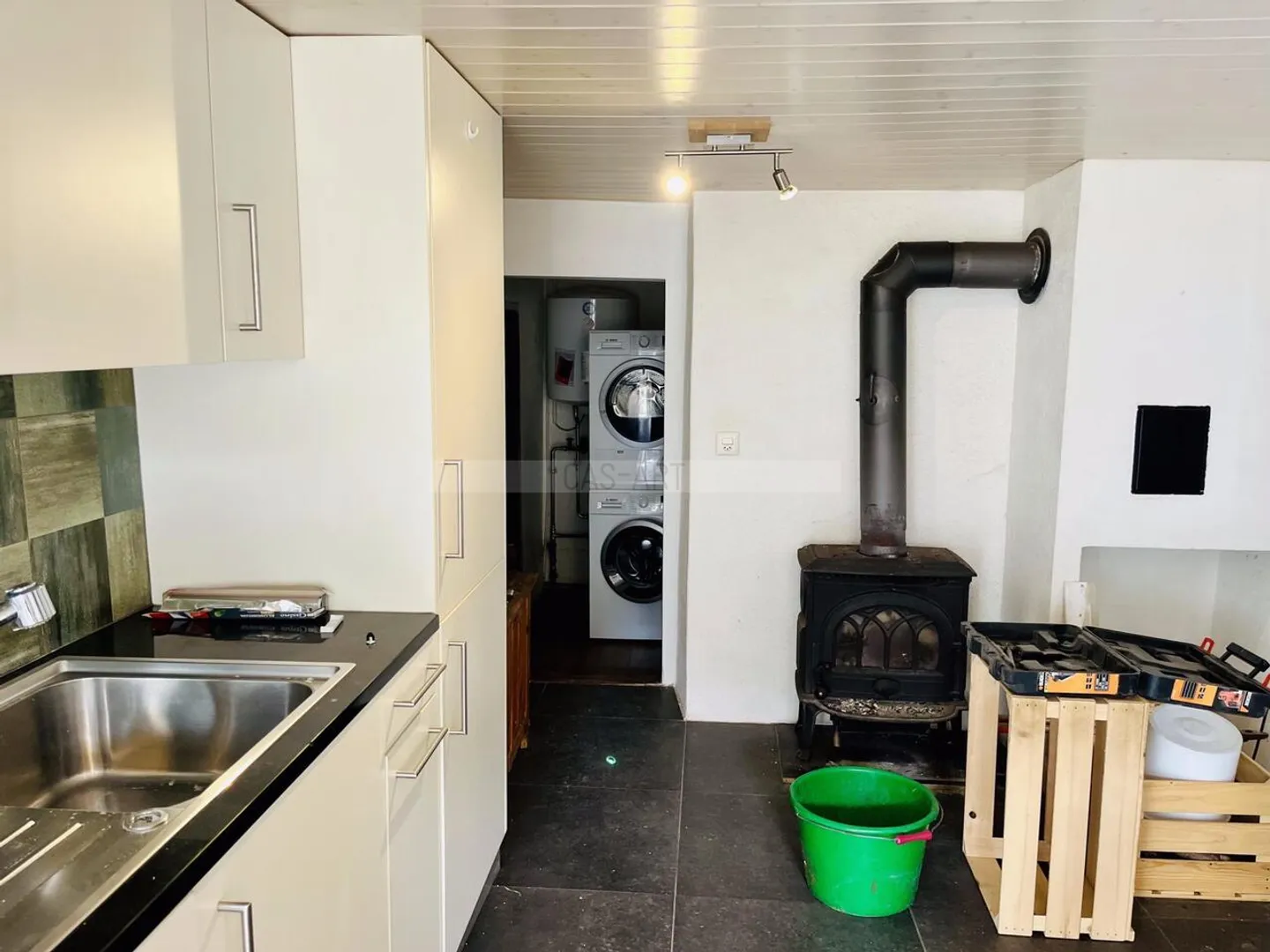 Charming Renovation Project Home - Photo 3 of 14