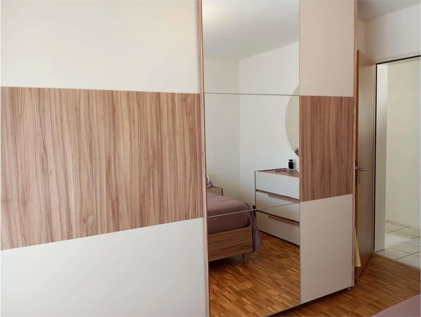 Appartement lumineux de 4,5 pièces dans un quartier résidentiel calme - Photo 8 sur 13