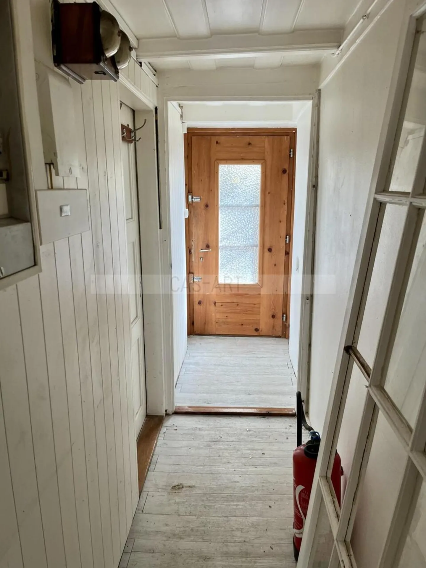 Charming Renovation Project Home - Photo 8 of 14