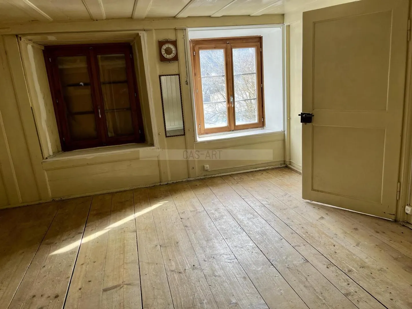 Charming Renovation Project Home - Photo 9 of 14