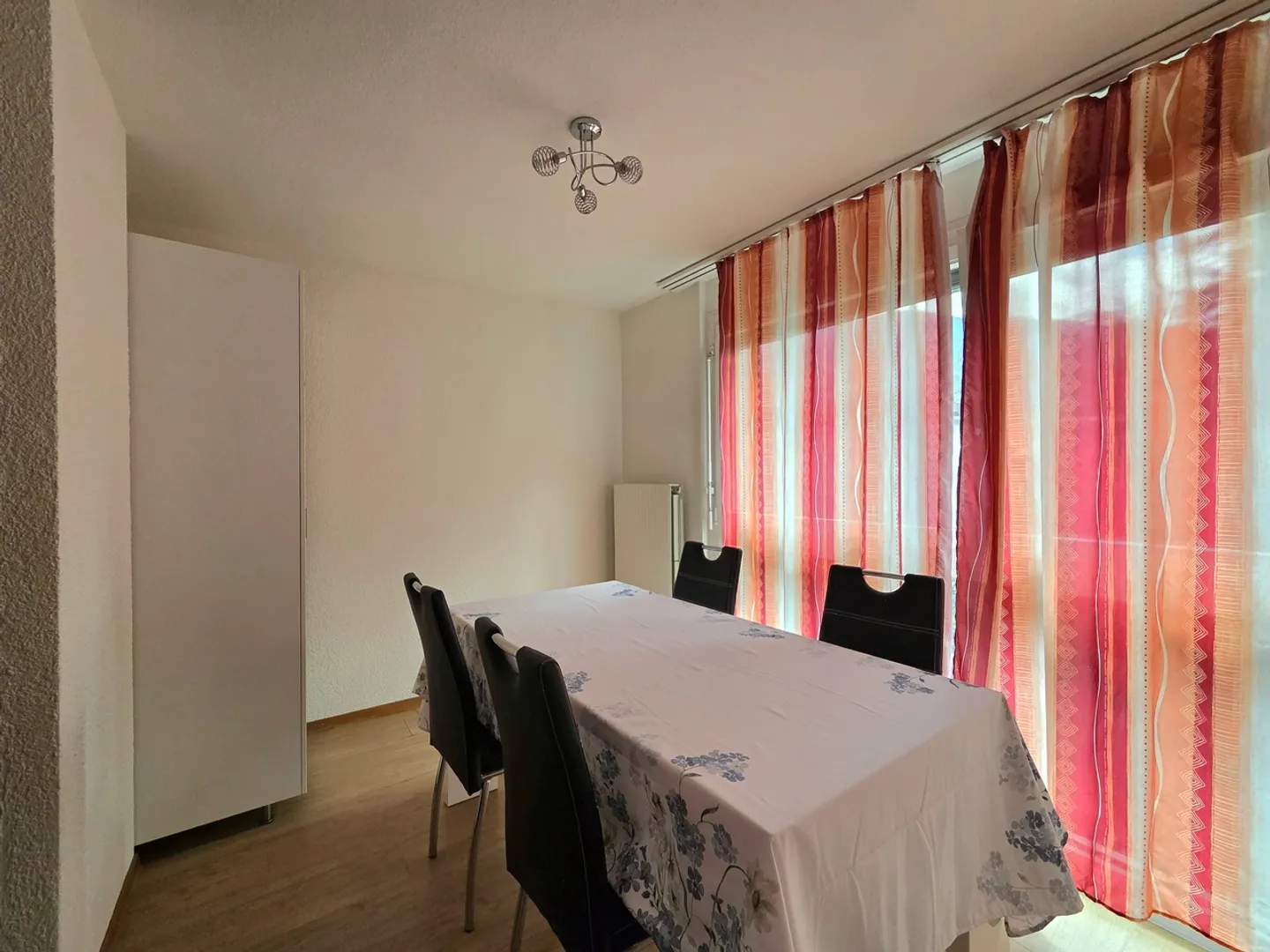 Bel appartamento di 3,5 locali con balcone - Foto 4 di 8