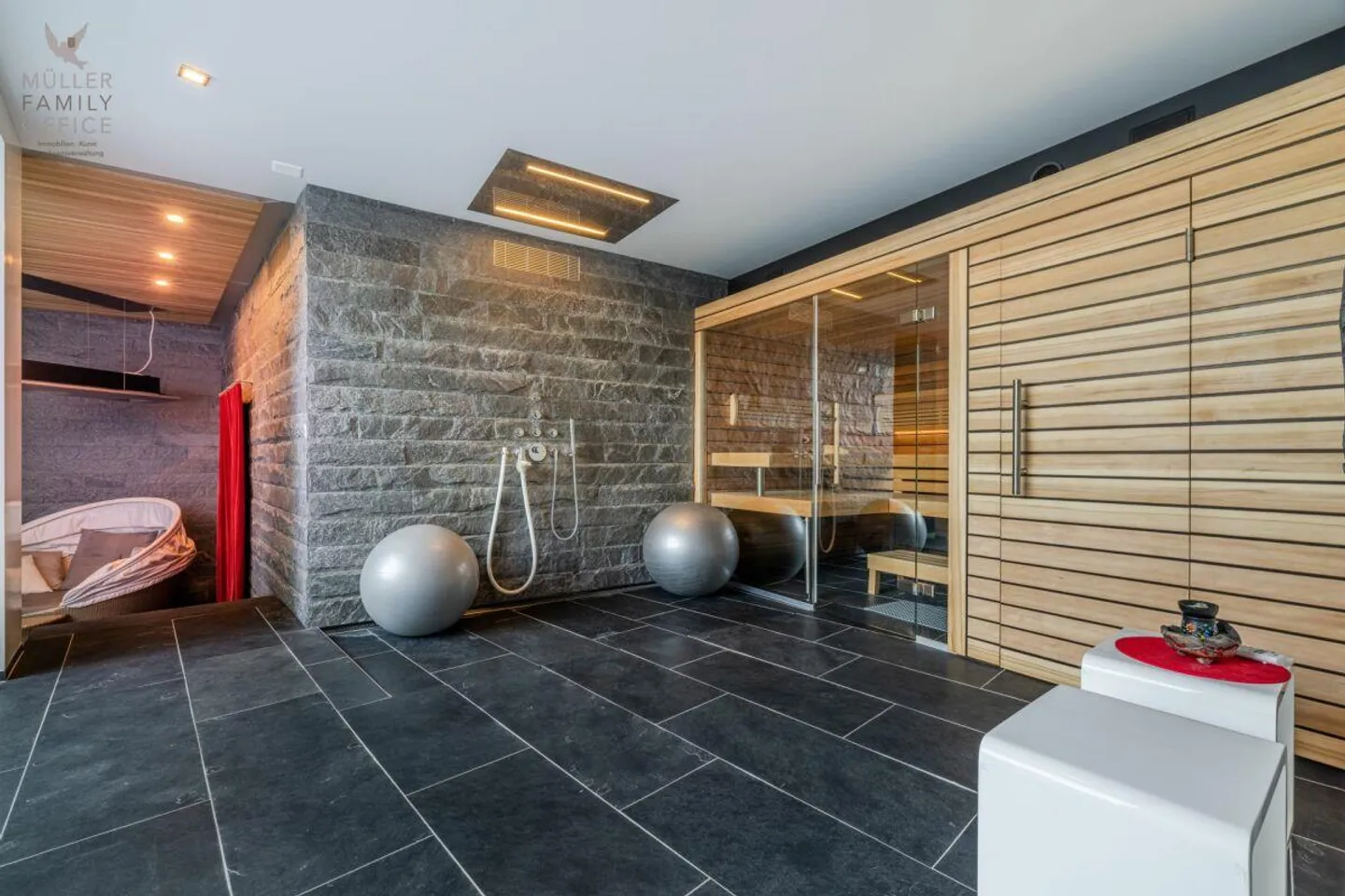 Villa di design di lusso da sogno con vista fantastica sul lago e appartamento - Foto 14 di 15