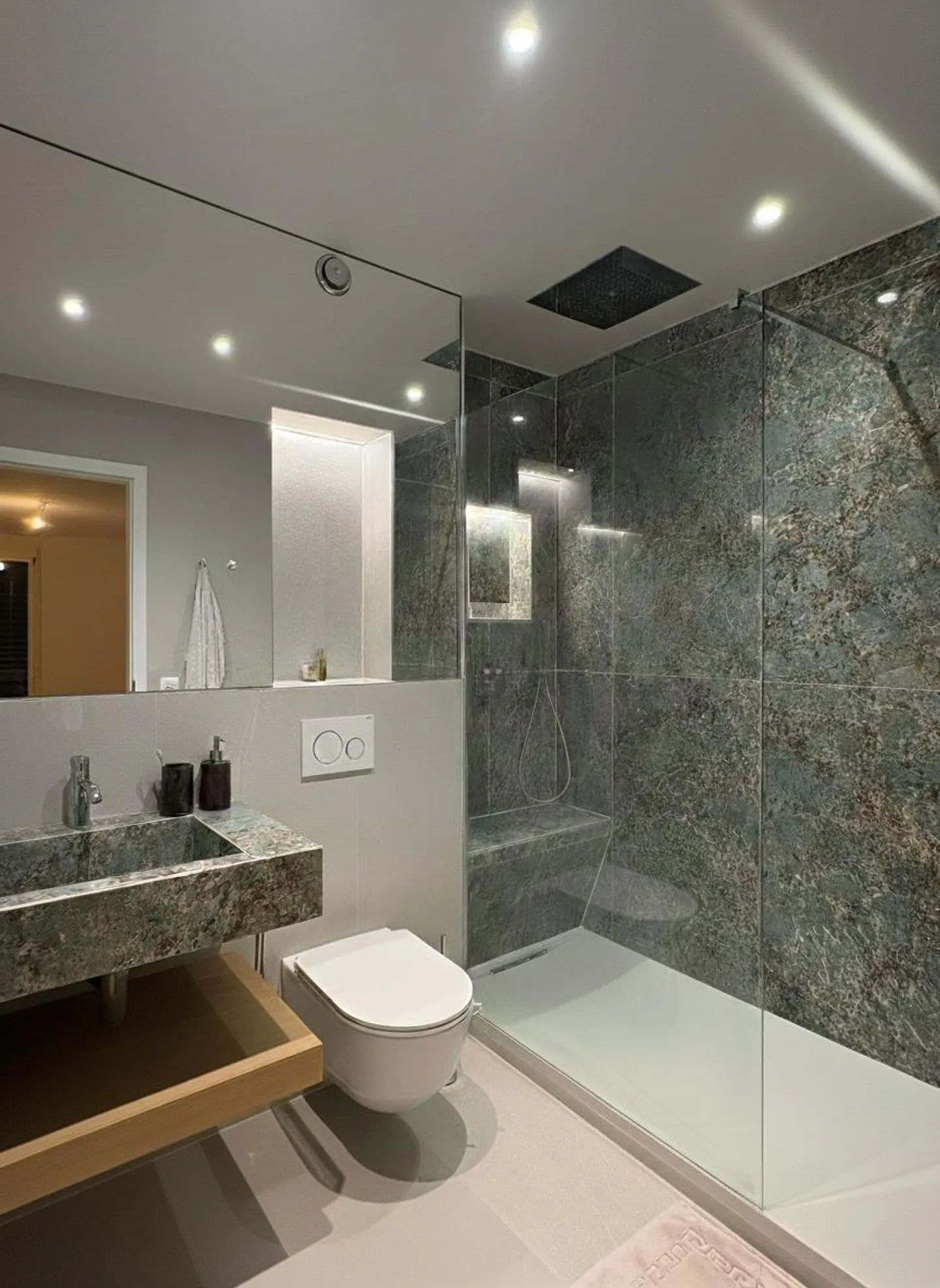 Magnificent 4-room apartment in Cologny - Photo 4 of 5