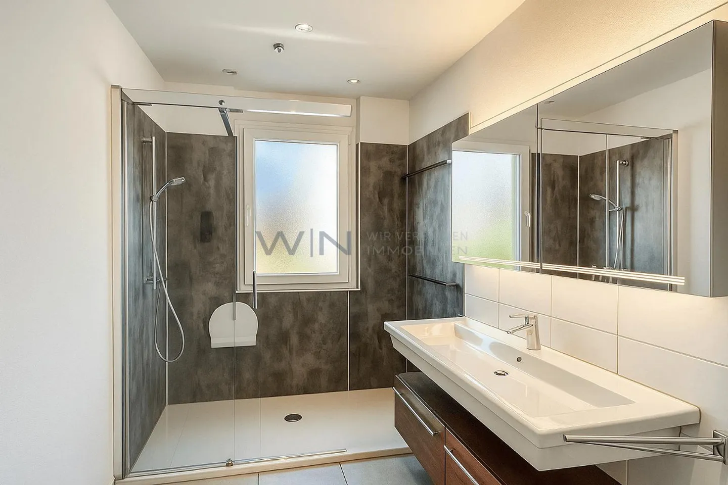 Modernes Apartment mit Balkon - Foto 5 von 7