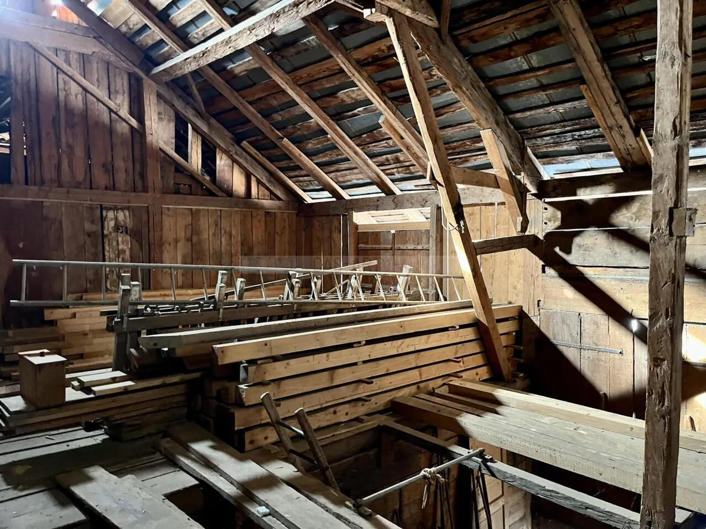 Charming Renovation Project Home - Photo 12 of 14