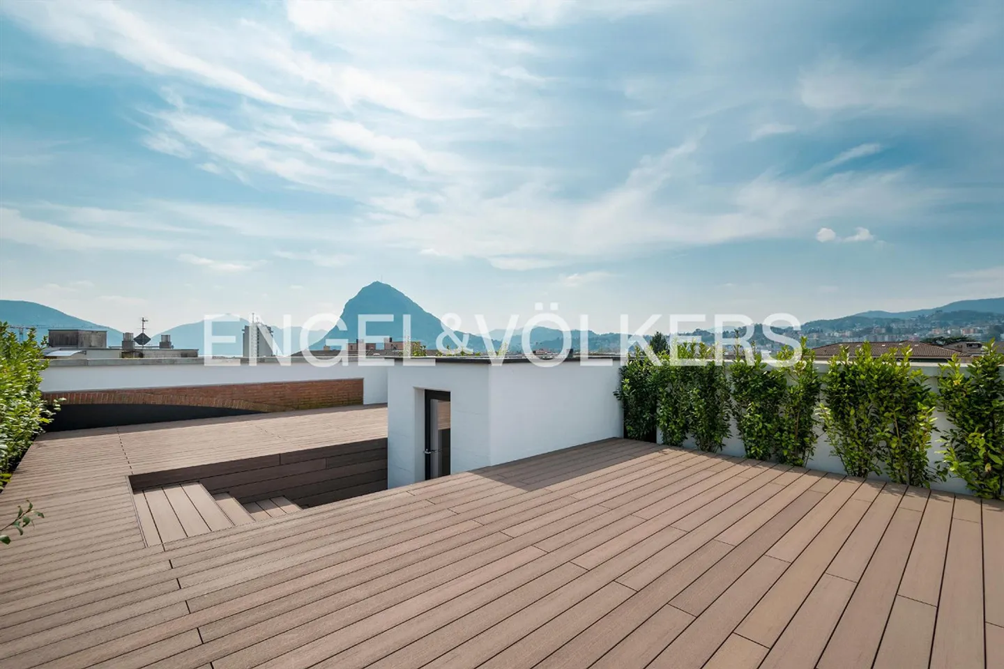 Duplex sofisticato con terrazza sul tetto - Foto 1 di 13