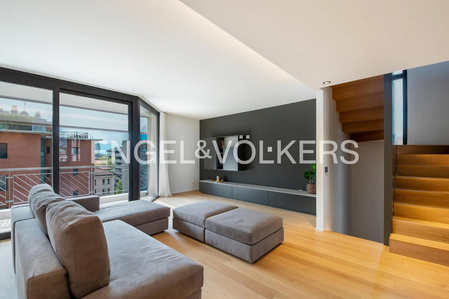 Duplex sofisticato con terrazza sul tetto - Foto 4 di 13